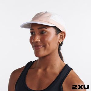 2XU Light Speed Small慢跑帽 蜜桃粉/米白