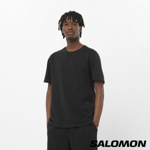 Salomon 男 LOGO PRIDE 短袖T恤 黑棕